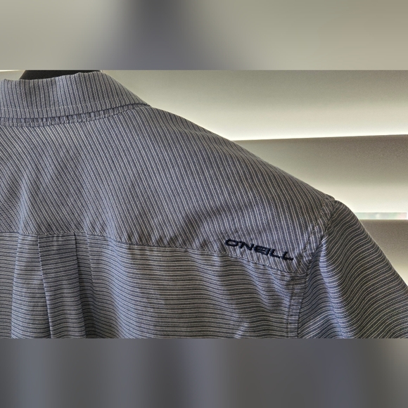 O'Neill Button-Down - Picture 4 of 4
